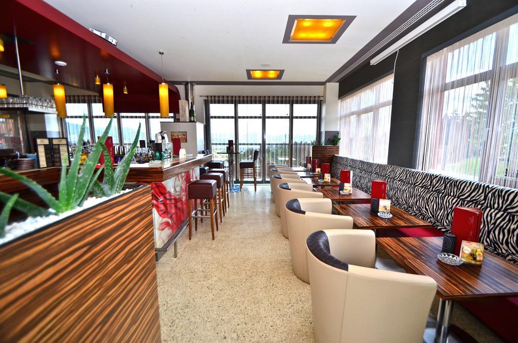 G.H. Knoll "Proellhofer" Cafe Bar Hills Hotel Fladnitz an der Teichalm Ngoại thất bức ảnh